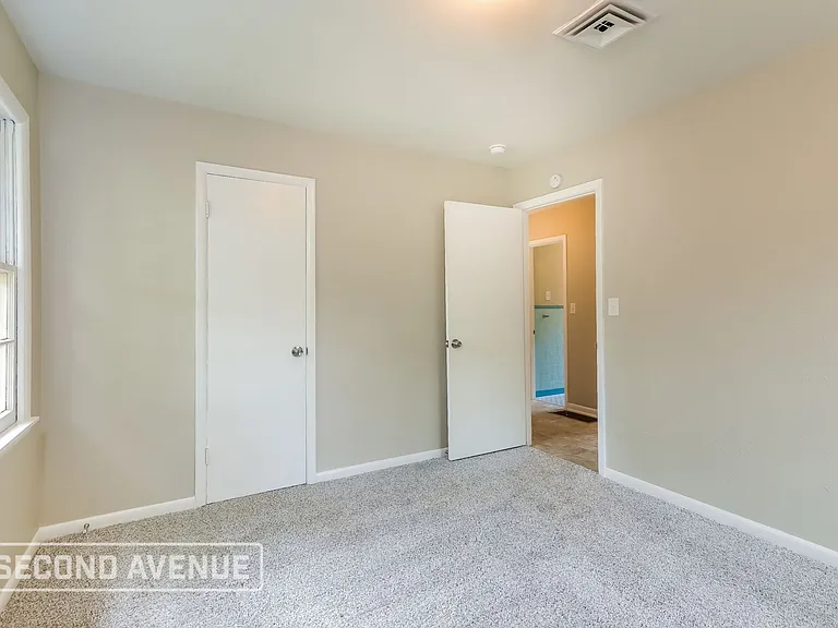 241 Lake Drive Cir NE — Photo 12
