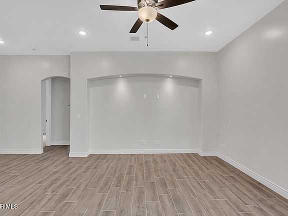 4th image of 13933 Madero Dr