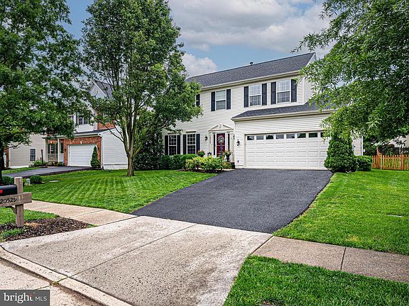 2nd image of 20529 Breezyhill Dr