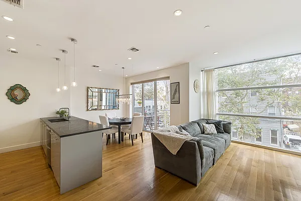 Sold by Nest Seekers International | media 15