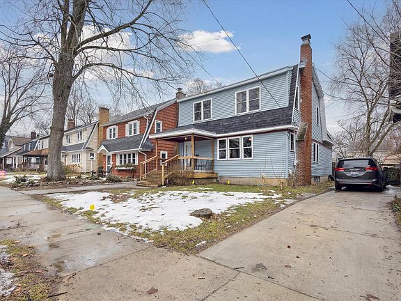 3rd image of 1132 Calvin Ave SE