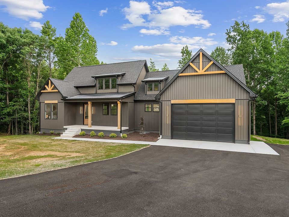 1st image of 594 Overlook Cir