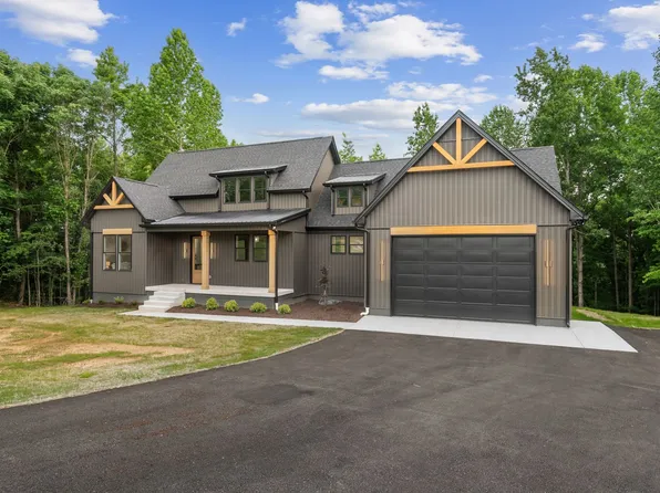 594 Overlook Cir, Tullahoma, TN 37388