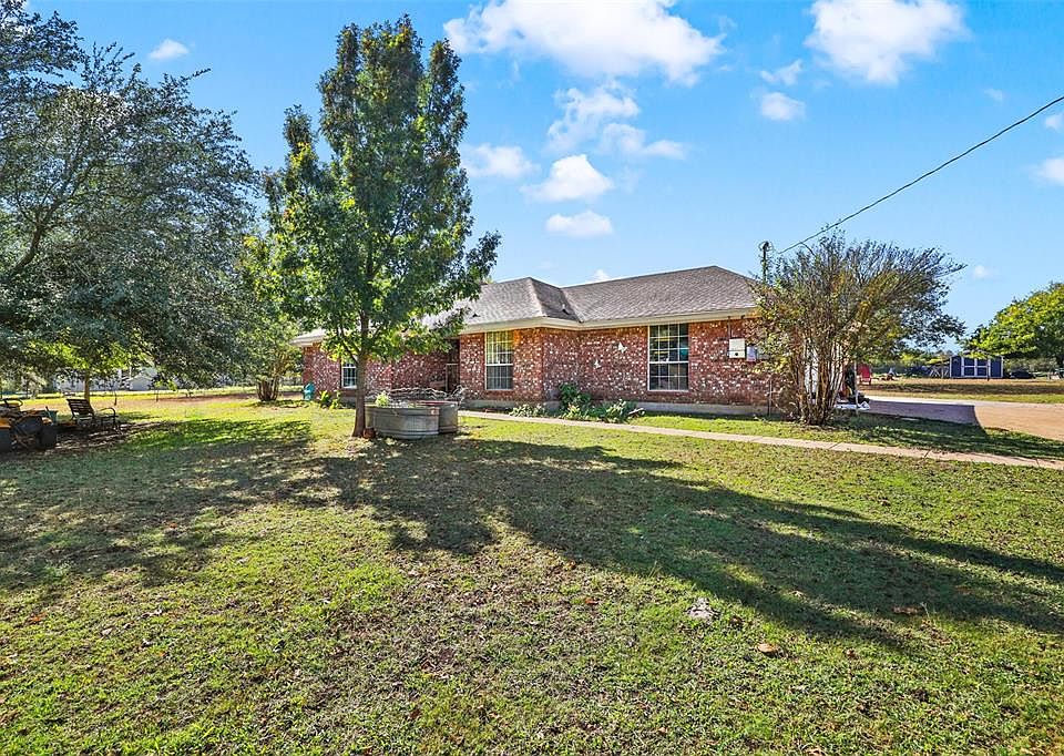247 N Bluegrove Rd, Lancaster, TX 75146 MLS 20190039 Zillow
