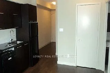 Building Photo - 126 Simcoe St #2701