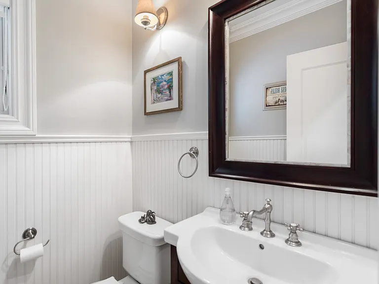 7 Hannahs Ct — Photo 8