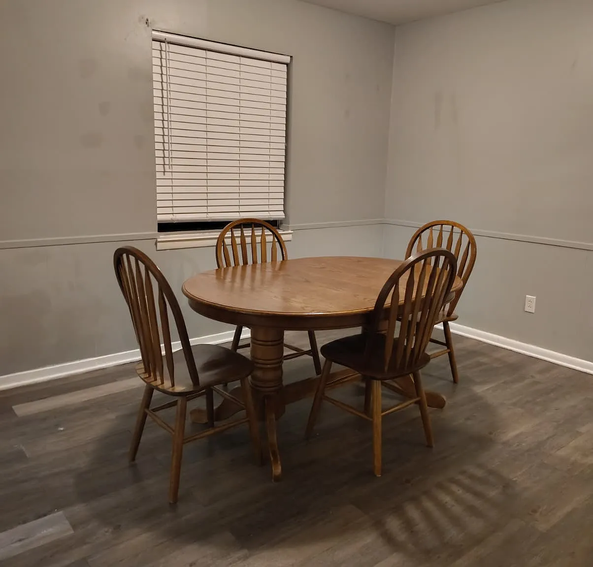 5 bed, 2788 sqft, $750 — Photo 4
