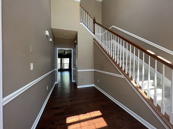 3rd image of 132 Nashboro Grns