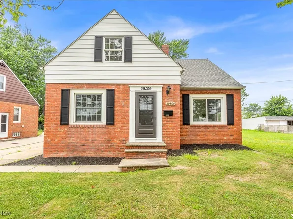 29809 Lake Shore Blvd, Willowick, OH 44095