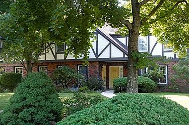 1st image of 214 Allenberry Cir