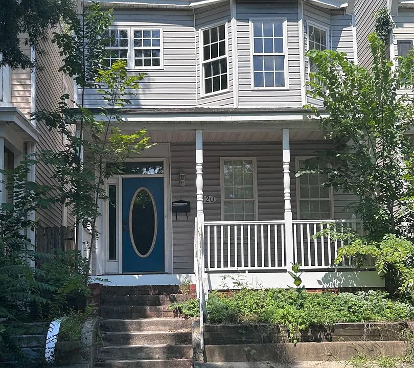 2020 Parkwood Ave