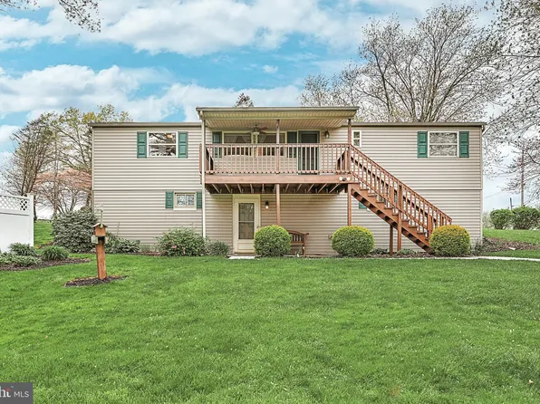 4090 E Berlin Rd, Thomasville, PA 17364
