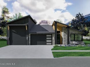 952 E Steeple Chase Rd, Hayden, ID 83835