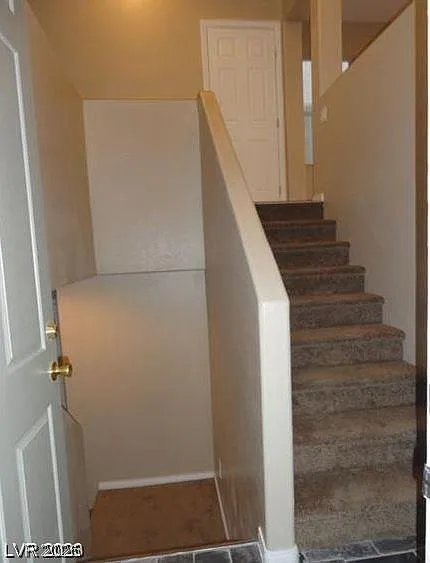 4 bed, 3.5 bath, 1982 sqft, $2,478 — Photo 3
