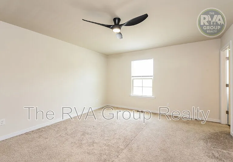 3402 Dewsberry Ln — Photo 13