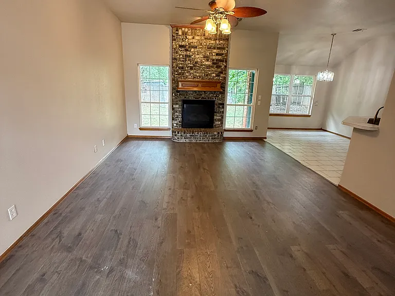 3005 Kaeylee Ln — Photo 7