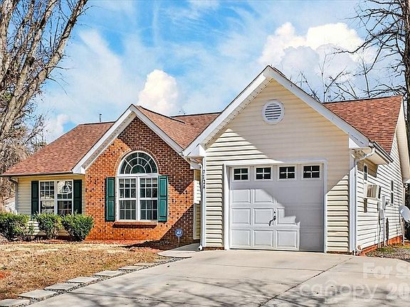 3rd image of 7124 Rumple Rd