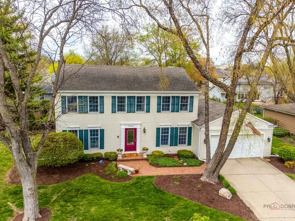 504 Juniper Pkwy, Libertyville, IL 60048