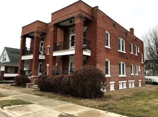 611 W Jefferson St APT B, Bloomington, IL