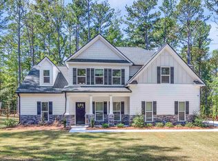 54 Price Dr E, Locust Grove, GA 30248