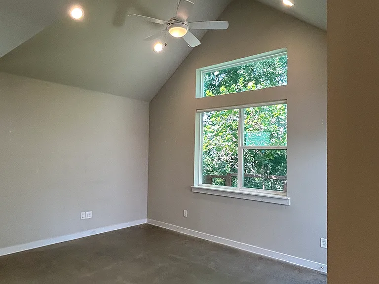 1229 Clifftop Ln — Photo 28