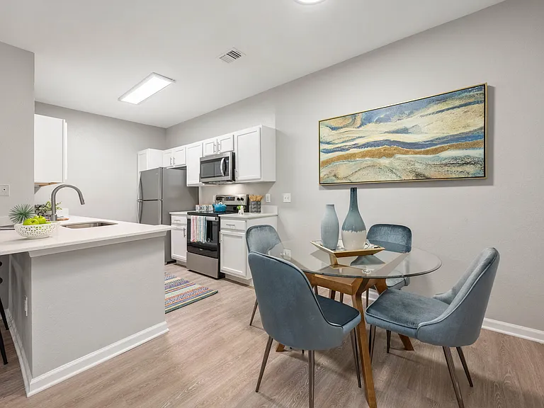 Grand Reserve Apartment Homes — Photo 14