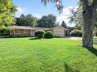 7834 Unity Ave N, Brooklyn Park, MN 55443