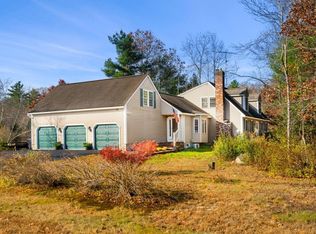 1 S Spaulding Brook Rd, Brookline, NH 03033