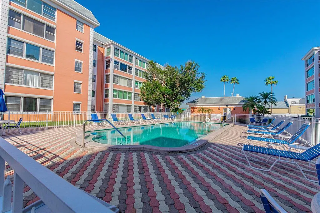 2 bed, 2.0 bath, 1150 sqft, $1,975 — Photo 4