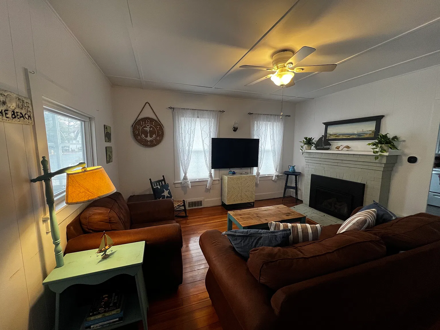 3 bed, 864 sqft, $1,800 — Photo 4