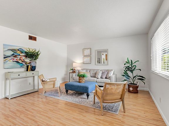2nd image of 2738 Bidwell St APT 1