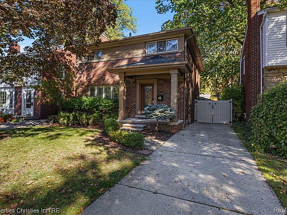 2nd image of 1870 Prestwick Rd