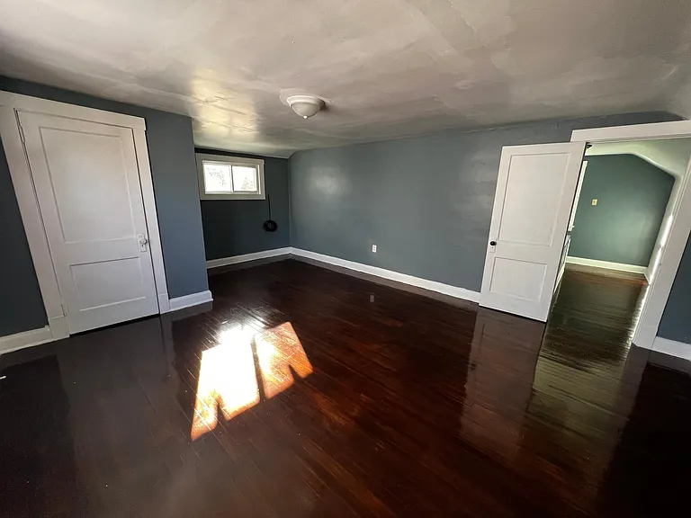 170 Hilton Ave — Photo 13