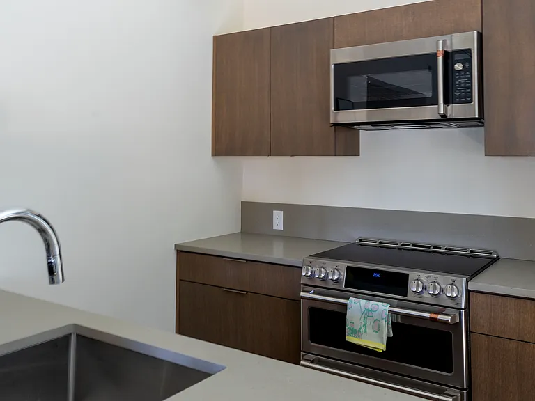528 W Elder Way — Photo 24