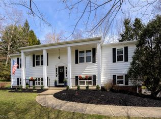 13971 Fox Hollow Dr, Novelty, OH 44072