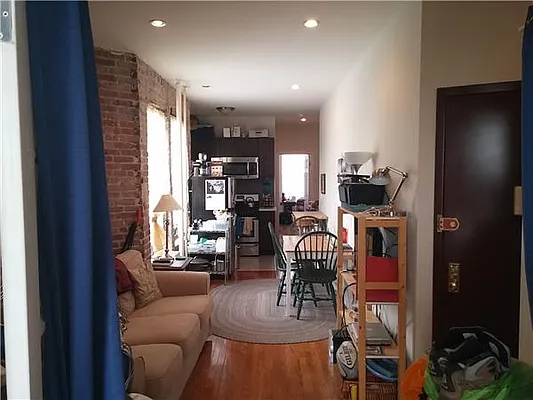 Rented by R New York | media 15