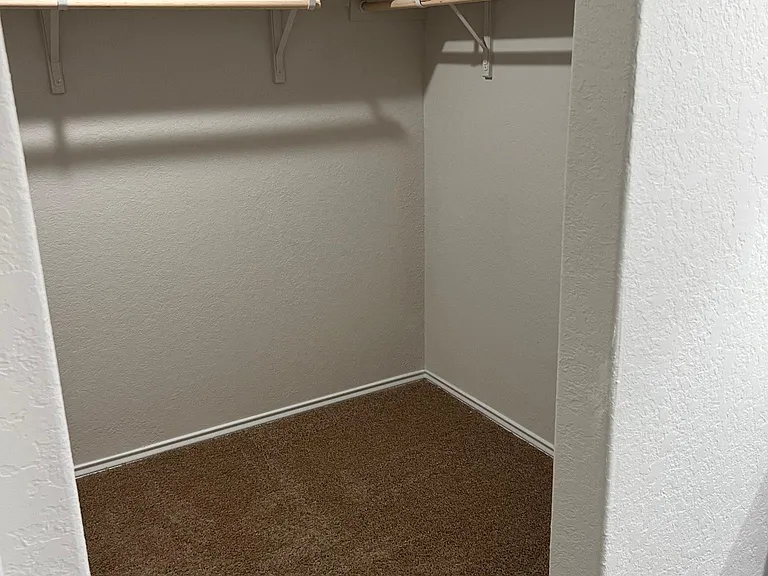 205 Lily Pond Trl — Photo 34