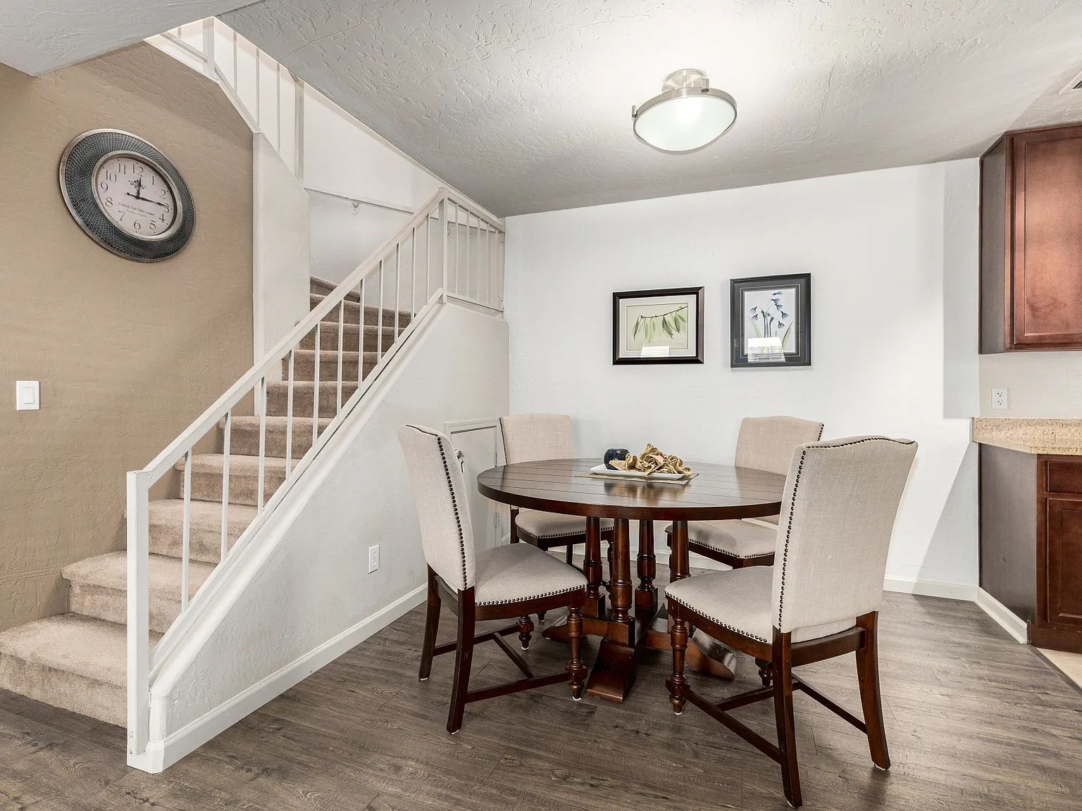 2 bed, 1034 sqft, $2,000 — Photo 3