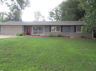 1302 W 7th St, Chanute, KS 66720