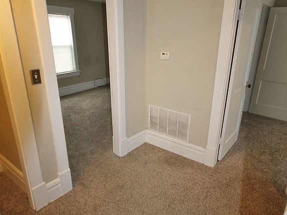 4th image of 2542 Glen Echo Dr APT B