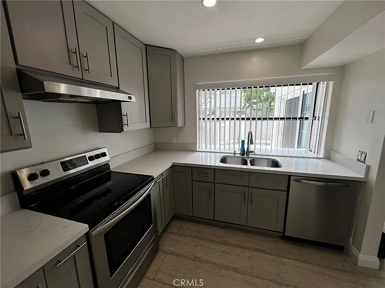 18511 Mayall St #A — Photo 3