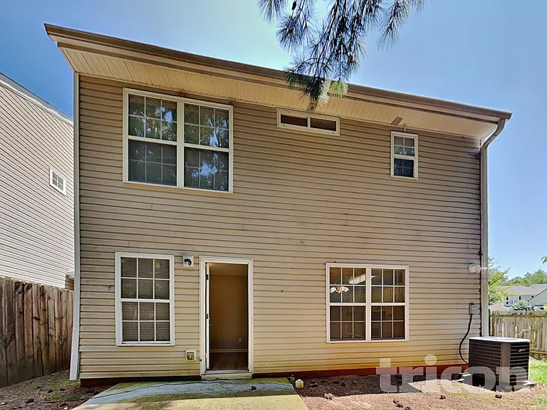 137 Lossie Ln — Photo 17