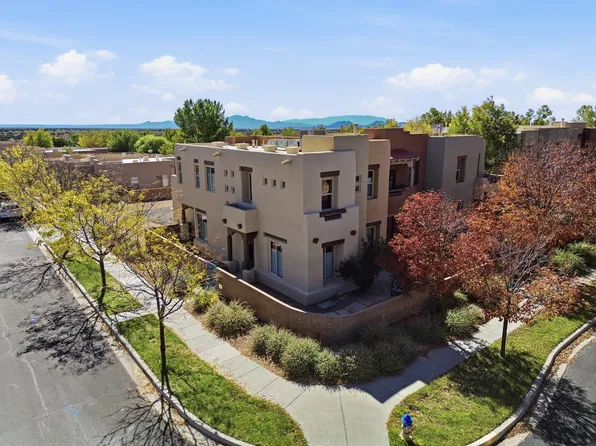 41 Victorio Peak, Santa Fe, NM 87508