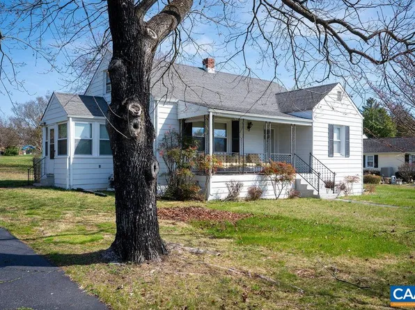 5740 Myrtle St, Crozet, VA 22932