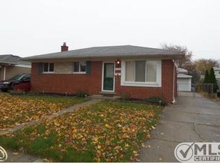 30620 Indigo St, Roseville, MI 48066