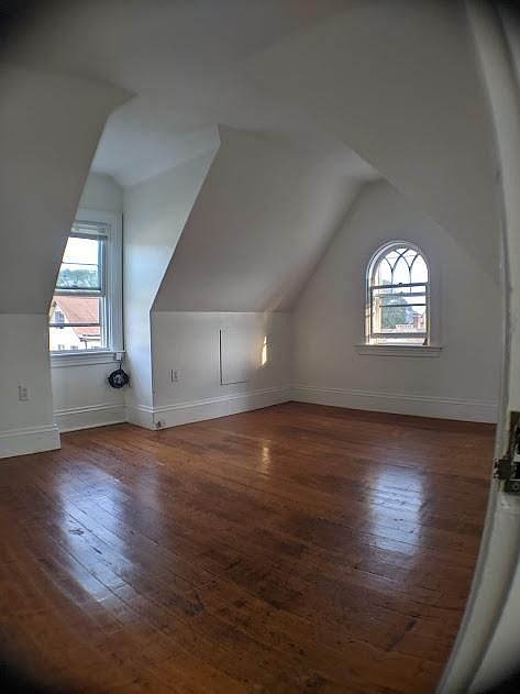 Living Room Varnish hardwood floor, Decorative Window.
