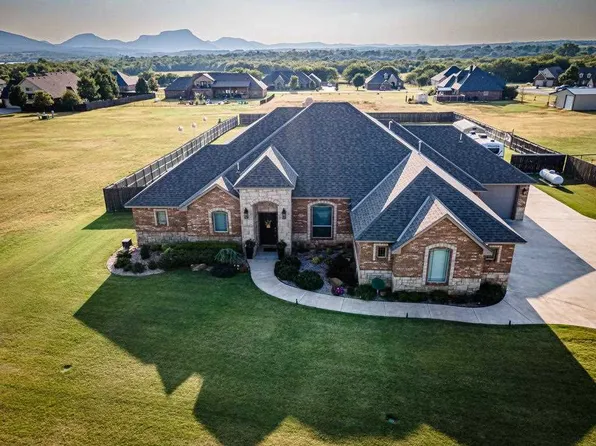 1205 Grace Mountain Dr, Lawton, OK 73507