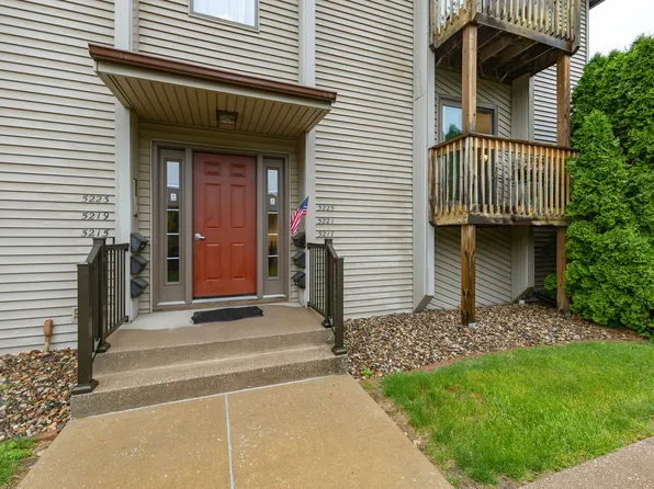 5221 26th Avenue Ct #A-4, Moline, IL 61265