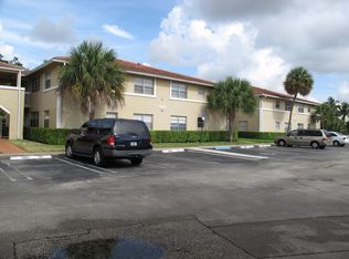 1020 Twin Lakes Dr #21-B, Coral Springs, FL 33071