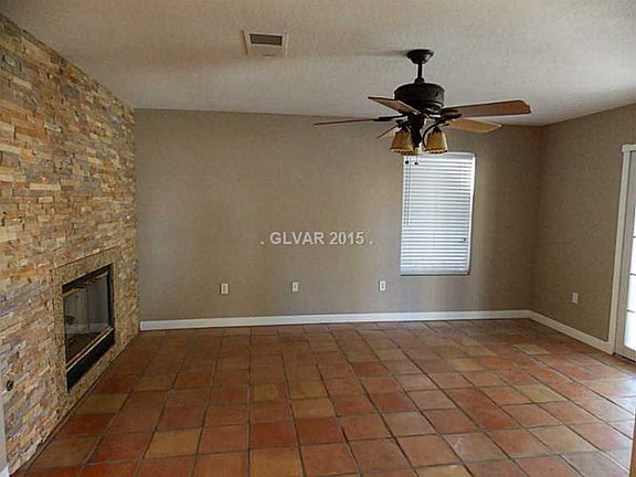 5th image of 1660 Bridle Dr